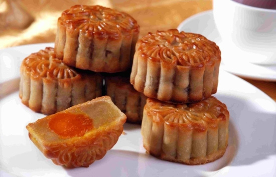 蛋黃蓮蓉月餅 蛋黃蓮蓉月餅