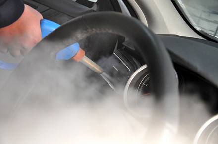 蒸汽消毒洗車機進行洗車消毒