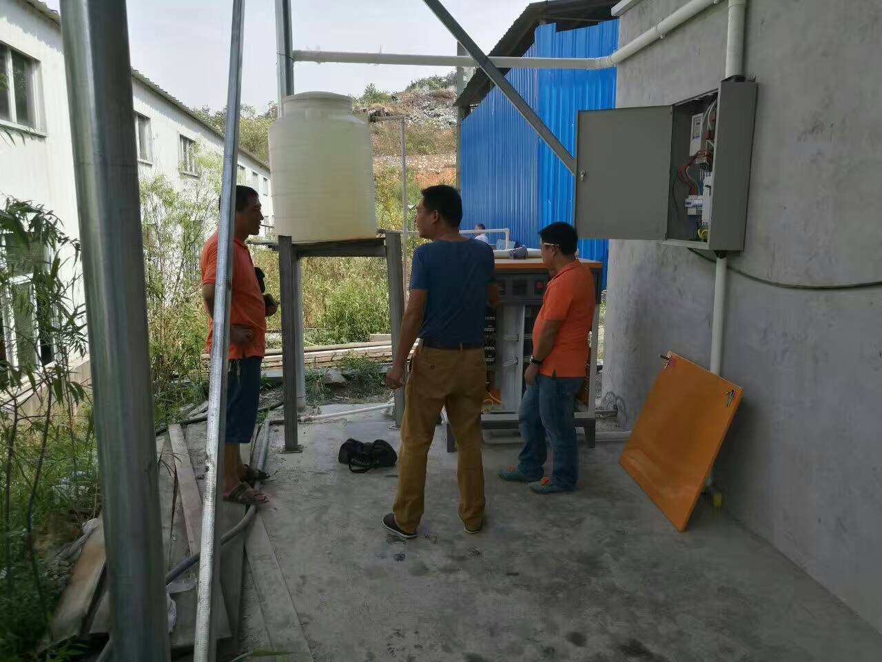 不知道養(yǎng)護(hù)水泥管的蒸汽量，諾貝思幫助提供合適電蒸汽發(fā)生器