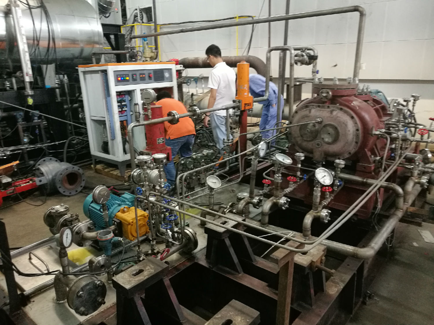 選擇高溫高壓蒸汽法發(fā)生器廠家生產資質很重要