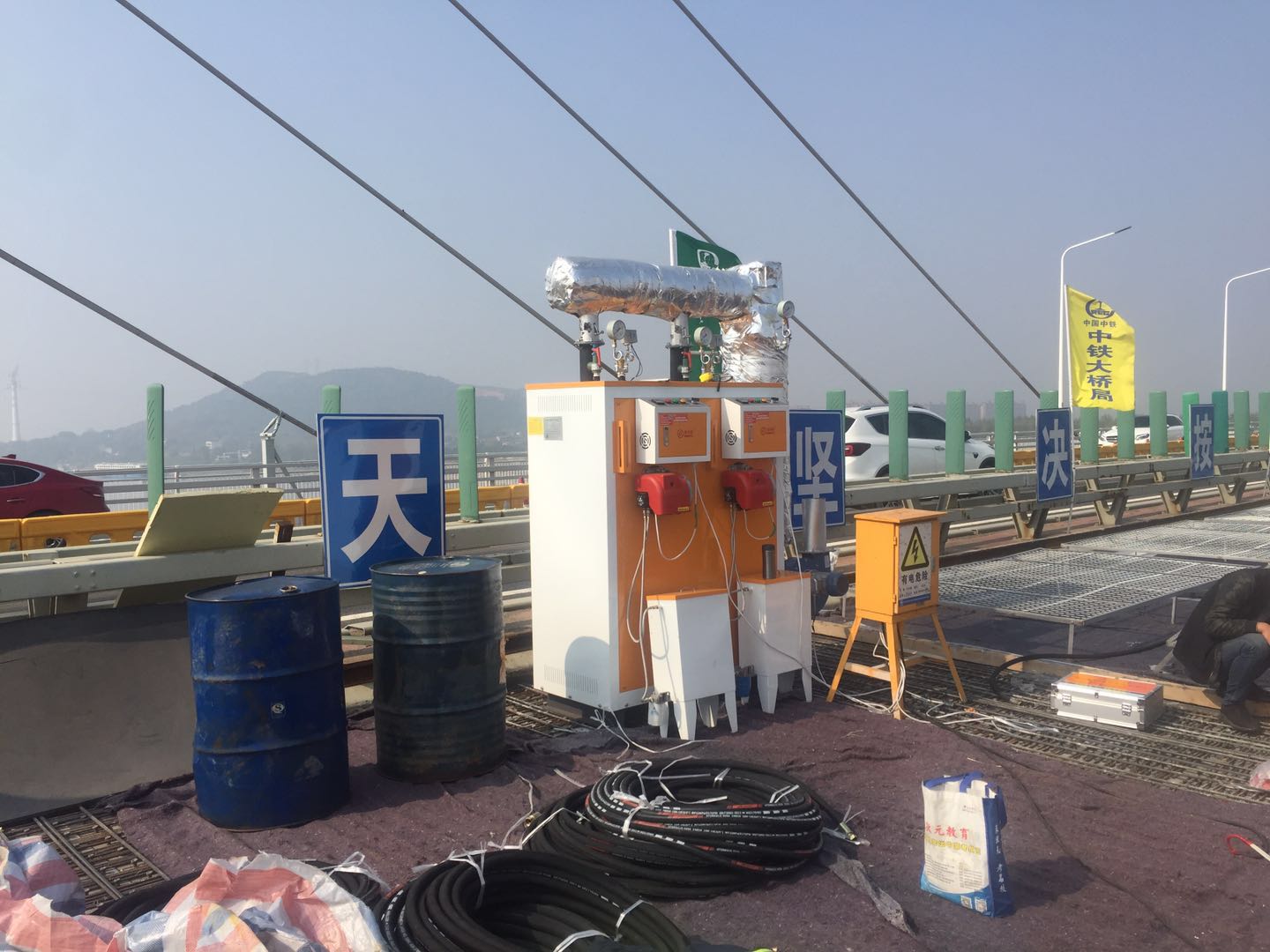 溫度決定養(yǎng)護(hù)效果好不好，使用湖南路橋養(yǎng)護(hù)電蒸汽發(fā)生器