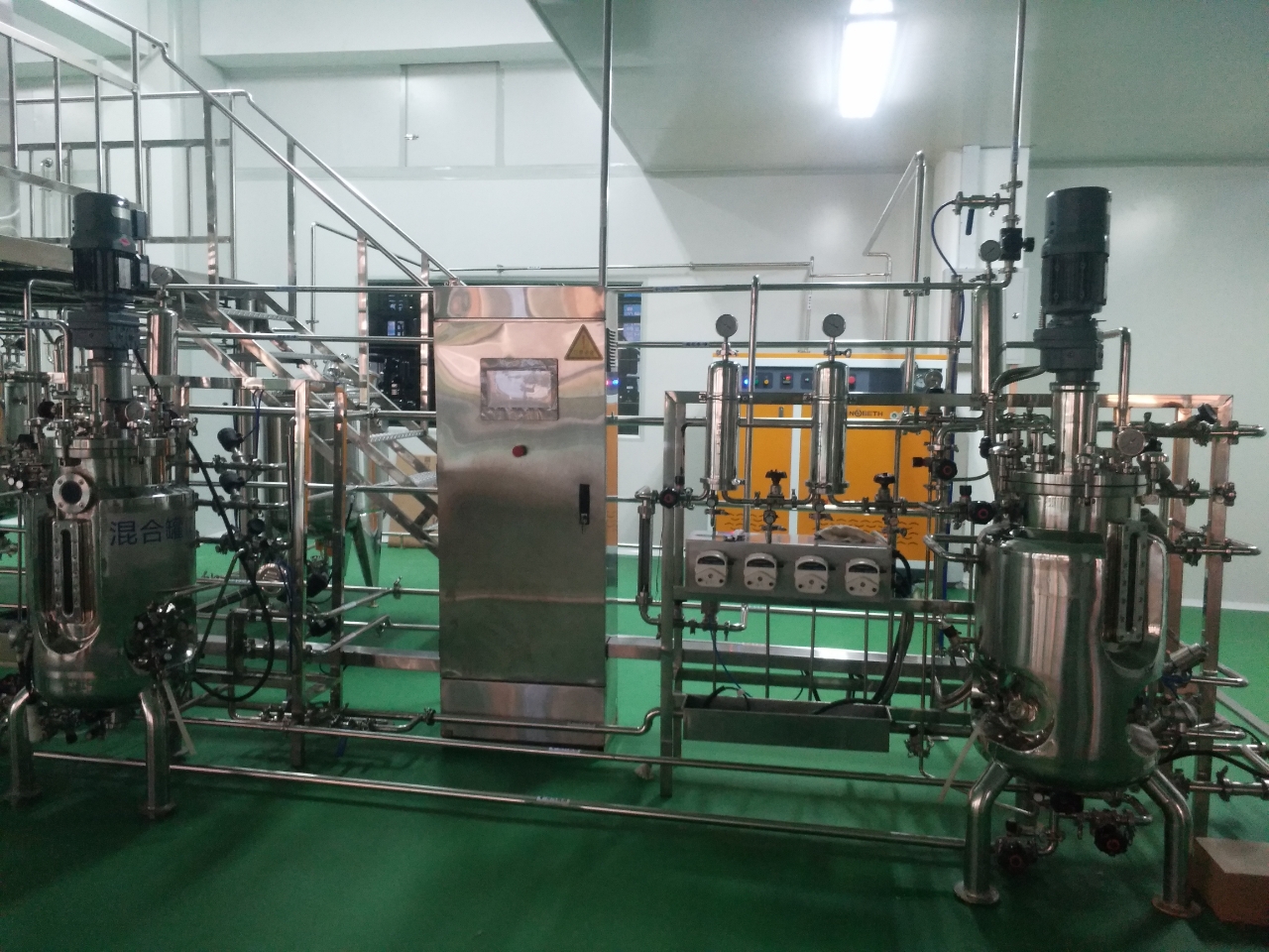 山西管道清洗低氮燃?xì)庹羝l(fā)生器管道清洗現(xiàn)場(chǎng)