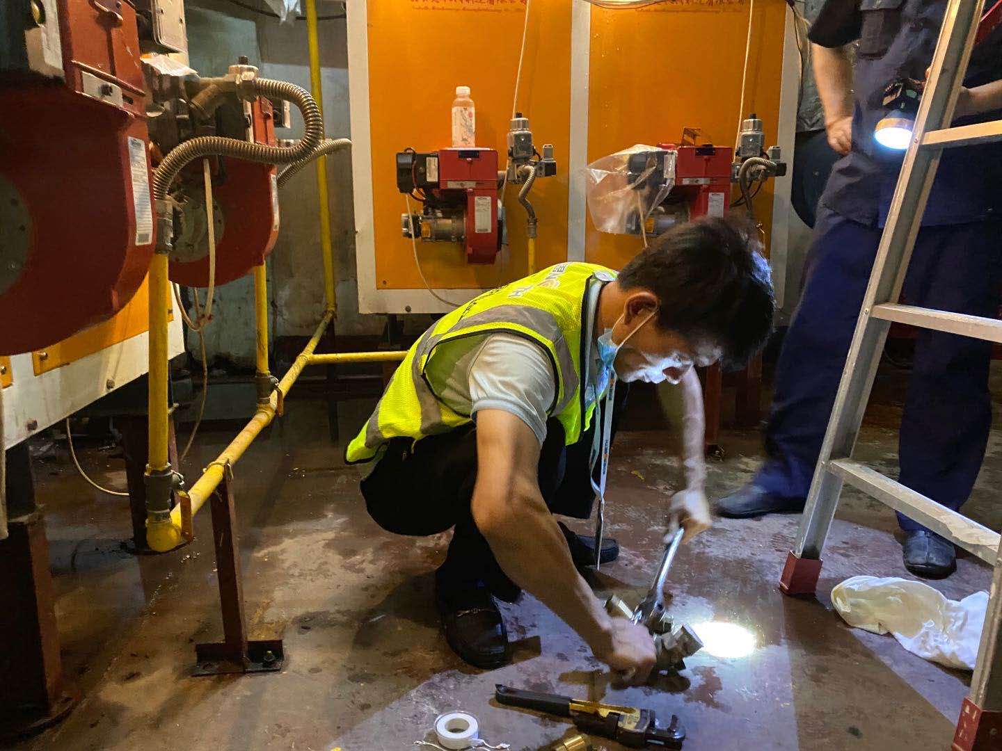 滿足熱水供應采用低氮蒸汽發(fā)生器