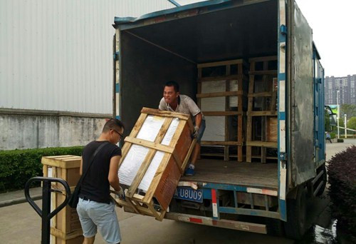 諾貝思江蘇蒸汽發(fā)生器客戶許先生訂購(gòu)的烘培專用蒸汽發(fā)生器已出廠